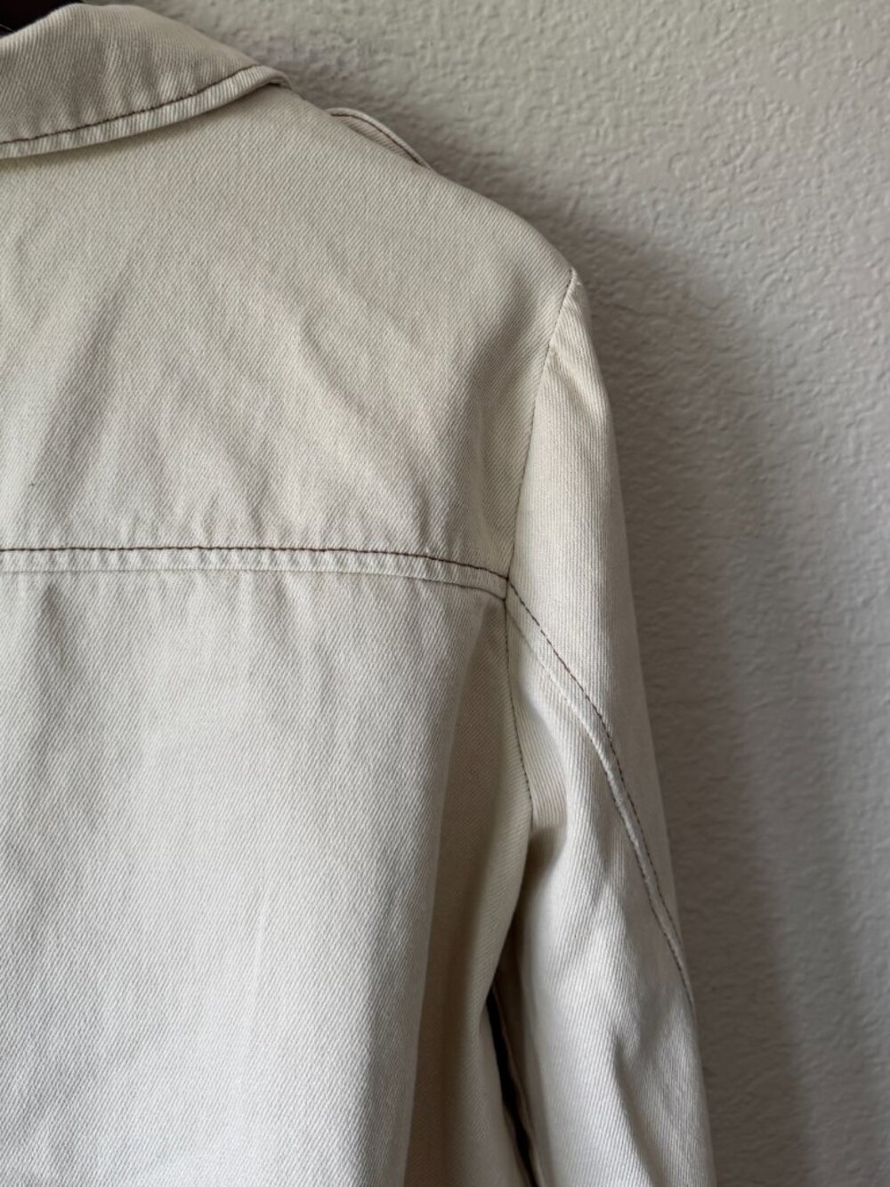 Free People Eisenhower Denim Jean Jacket Size Lg Ivory Cotton Collared Pockets - Picture 11 of 16